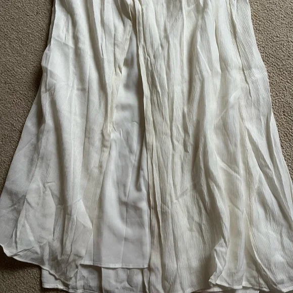 ‘Abercrombie & Fitch Maxi Halter Dress - Picture 5 of 5